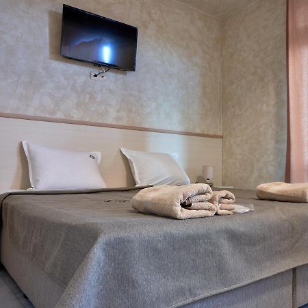 Kings View Hotel Veliko Tarnovo Ngoại thất bức ảnh